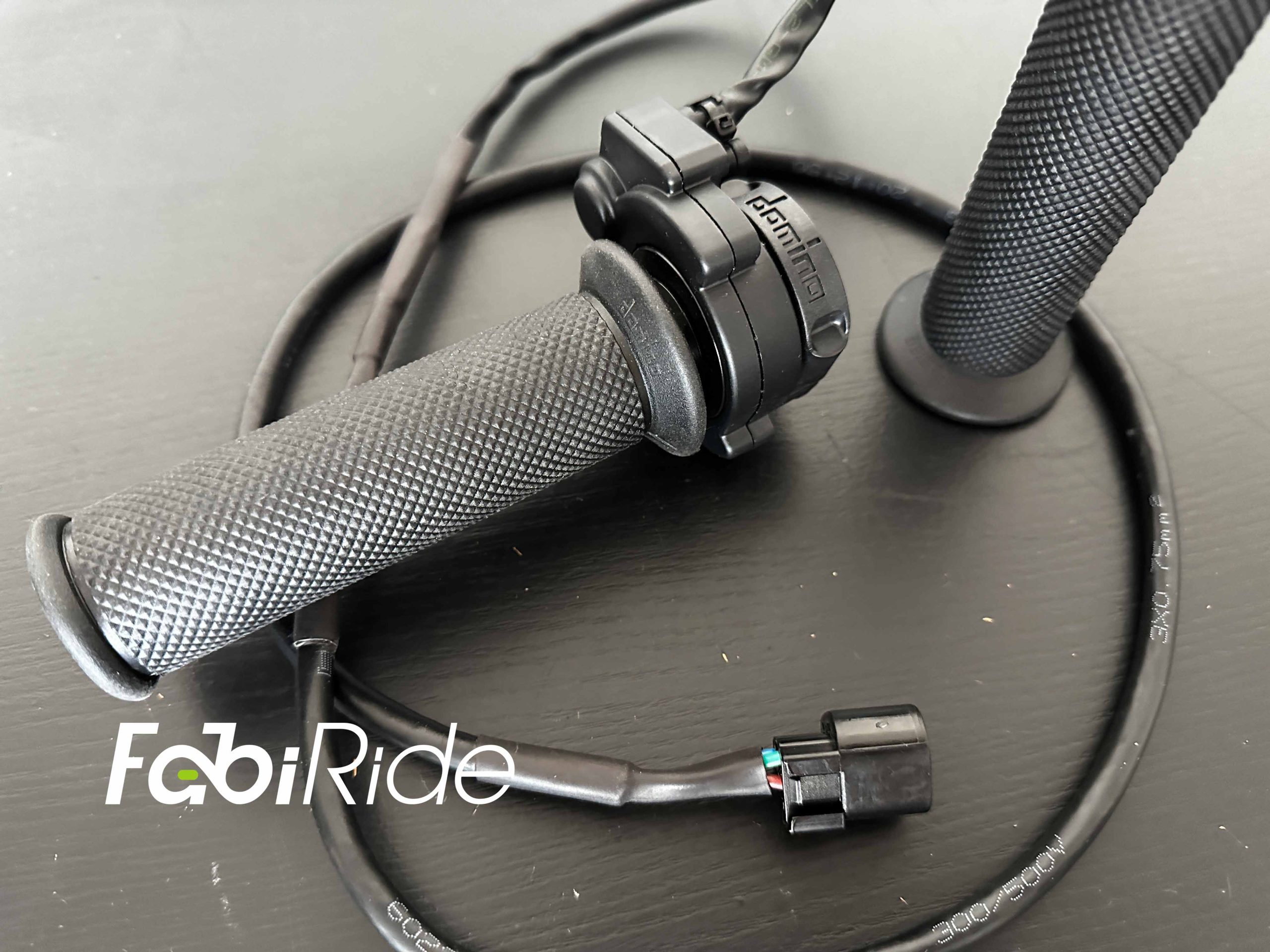 Domino throttle Sur-ron - Talaria - Bafang - Higo 3pin - obrazek 3