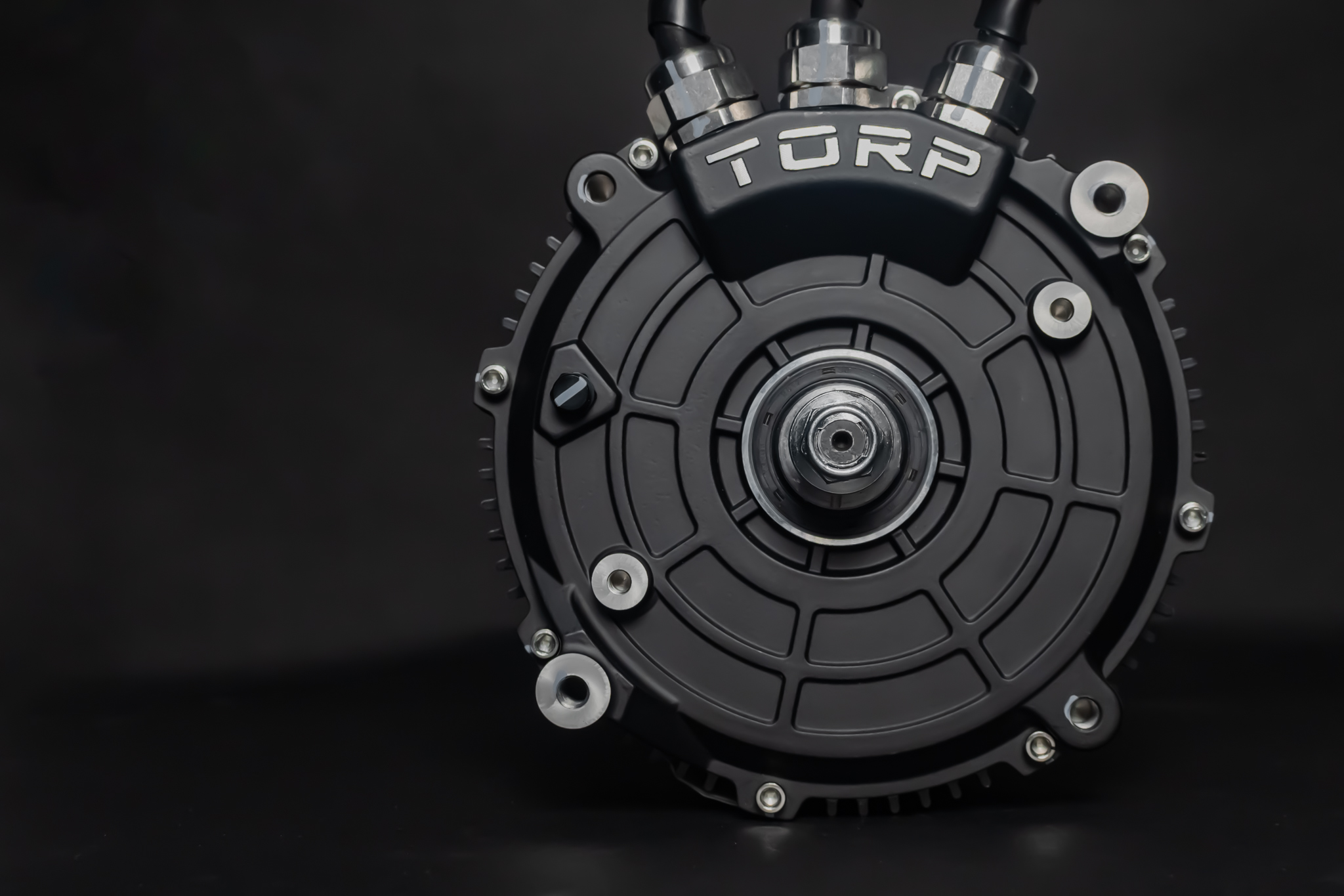 Torp TM40 Pro variklis Sur-Ron Light Bee su enkoderio dalimi