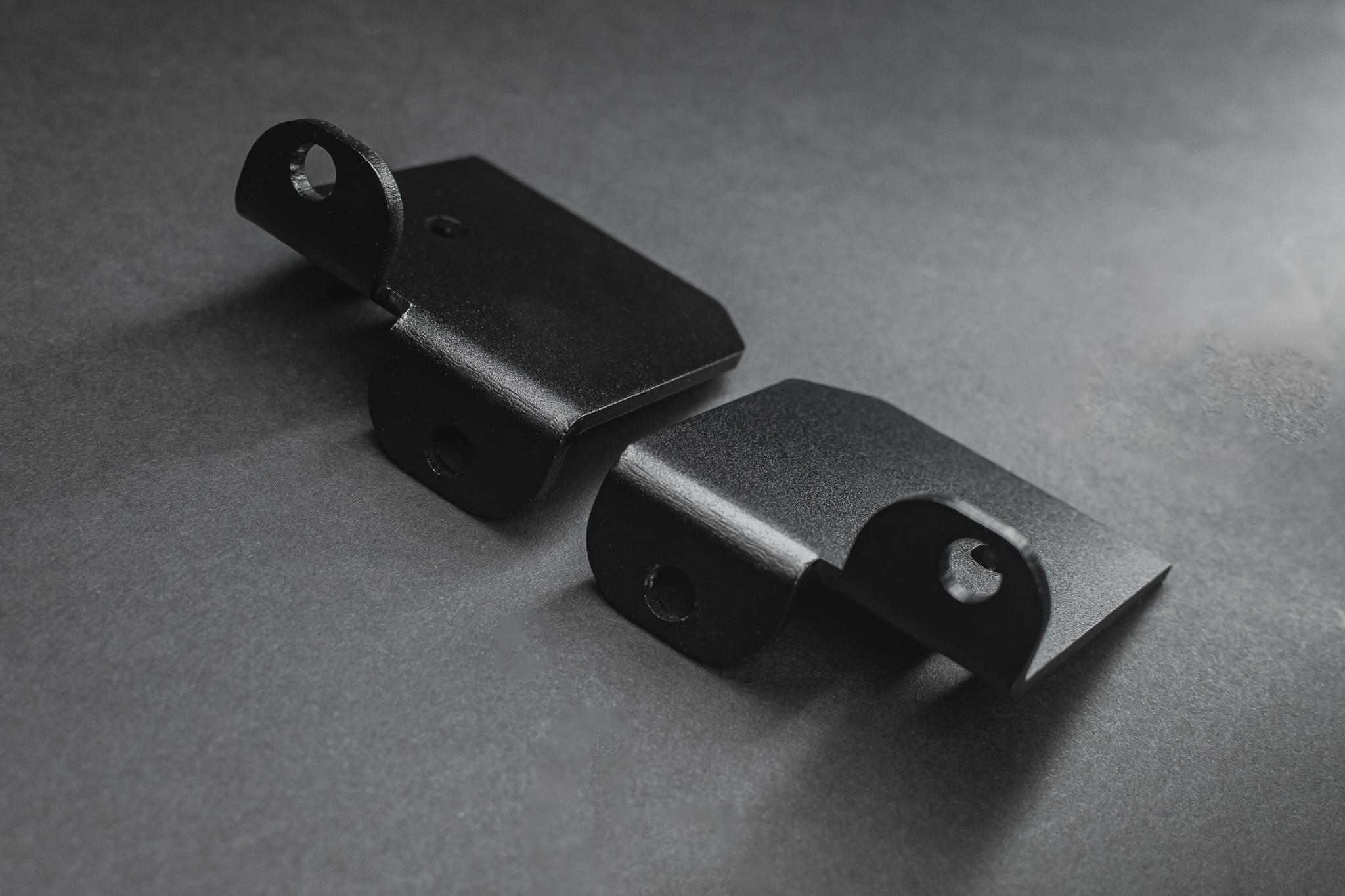 Talaria MX5 montavimo laikikliai (installation brackets) ir varžtai