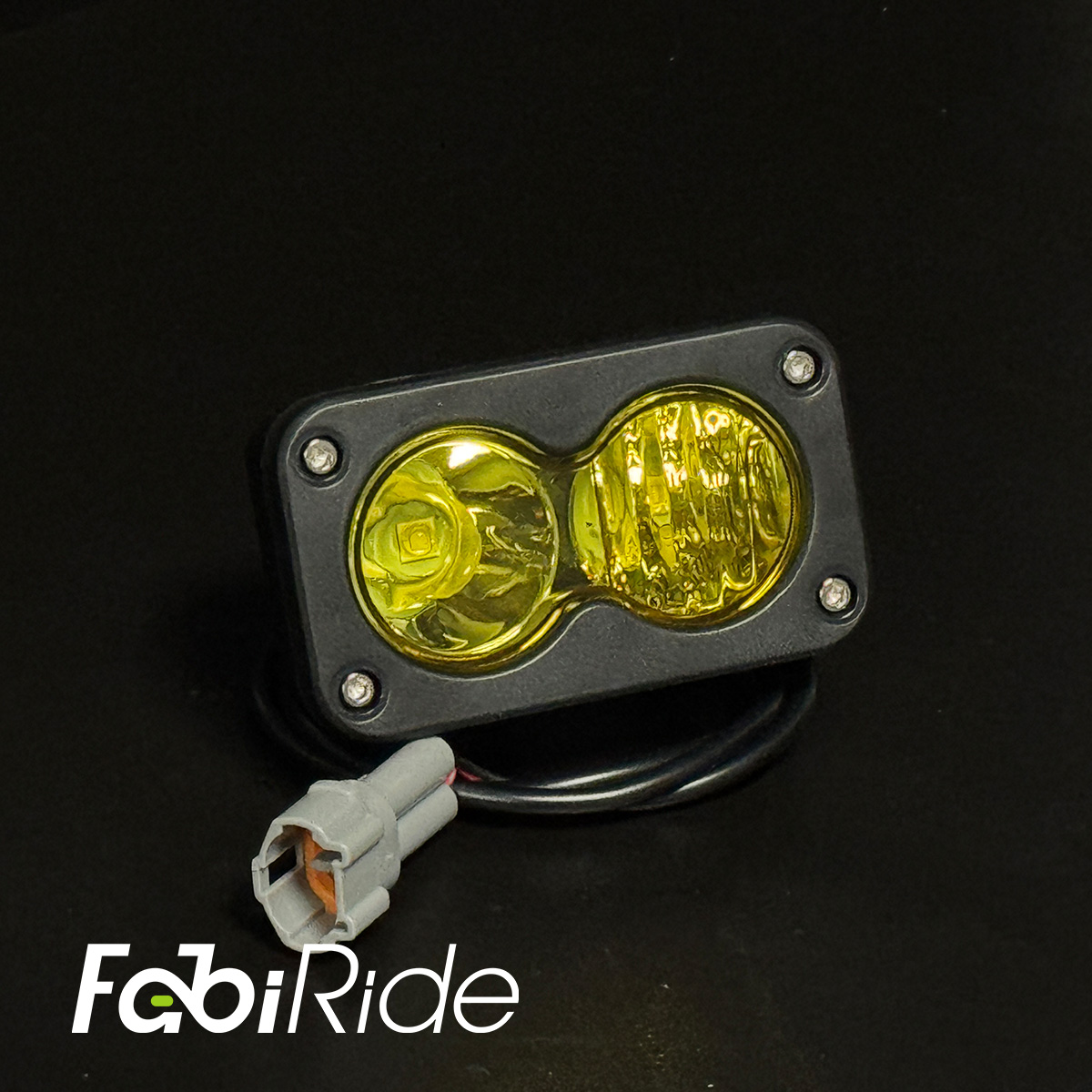 Baja style Yellow Headlight komplektas su mėlynu vairo šviesų jungikliu ir laidais, vaizdas iš viršaus