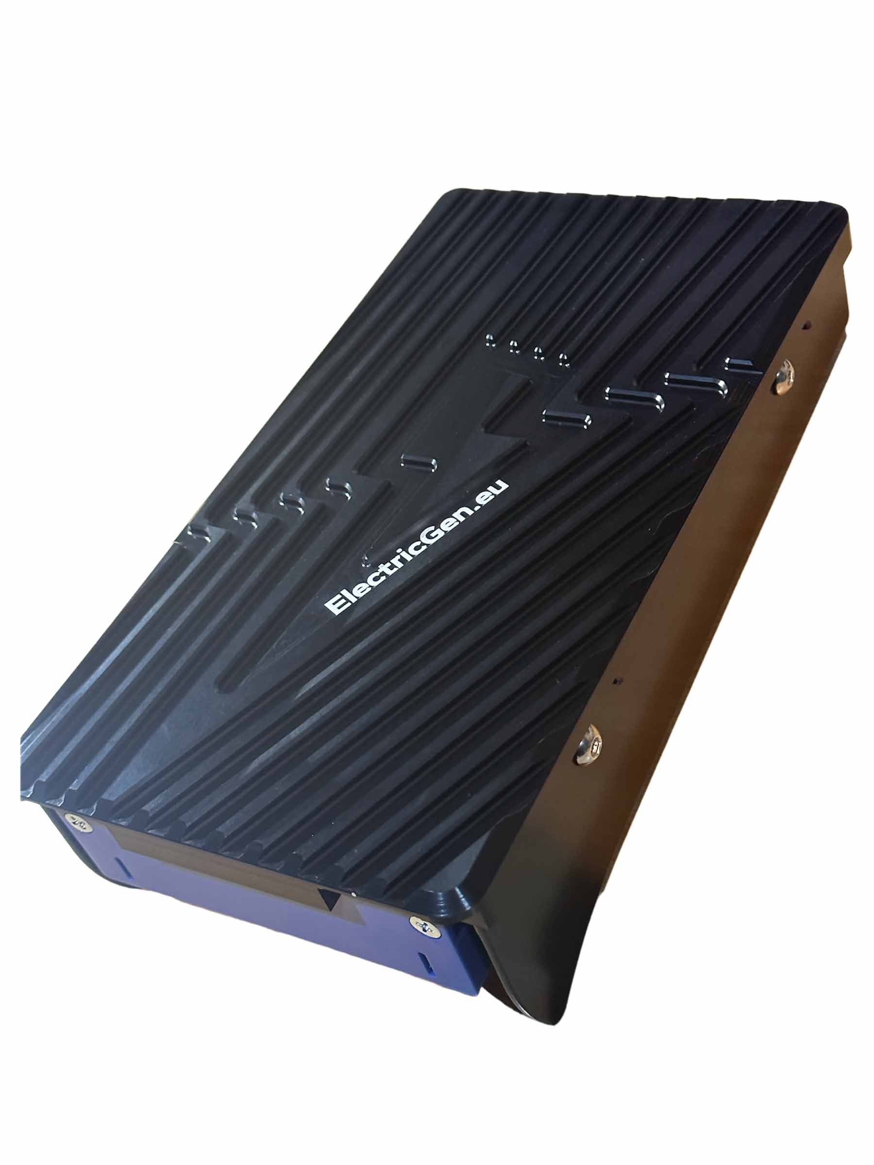 Uchwyty i radiator sterownika BAC4000 do montażu w Talaria Sting